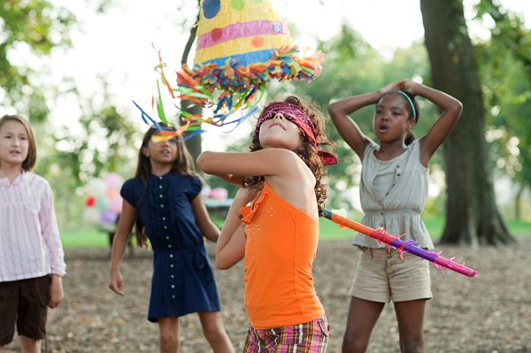 Des piñatas d'anniversaire uniques pour émerveiller vos invités